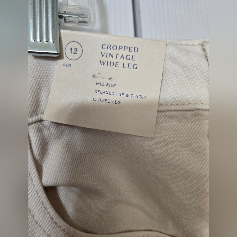 White Denim Jeans, Cropped Vintage Wide Leg, Size 12, Mid Rise, Cuffed Leg, NWT - Picture 4 of 13